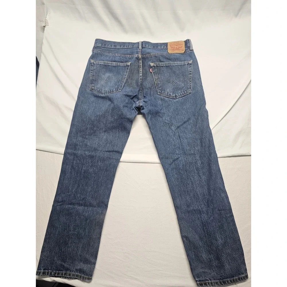 Levis 505 Regular Fit Jeans Mens 36x30 Medium Wash Blue Straight Leg‎ Distressed